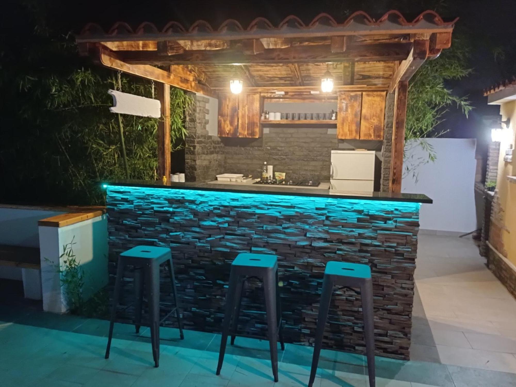 Holiday Home Carla And Dajana Veliki Vareški Esterno foto